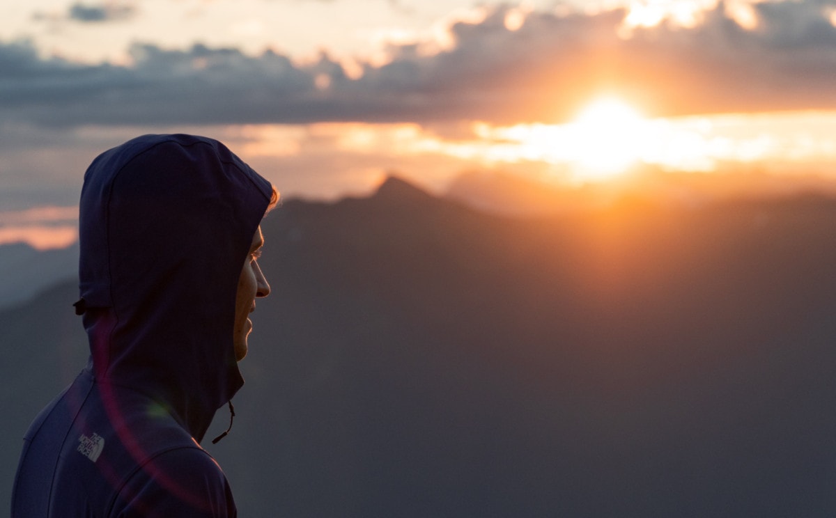 fred lynn looking at the sunrise