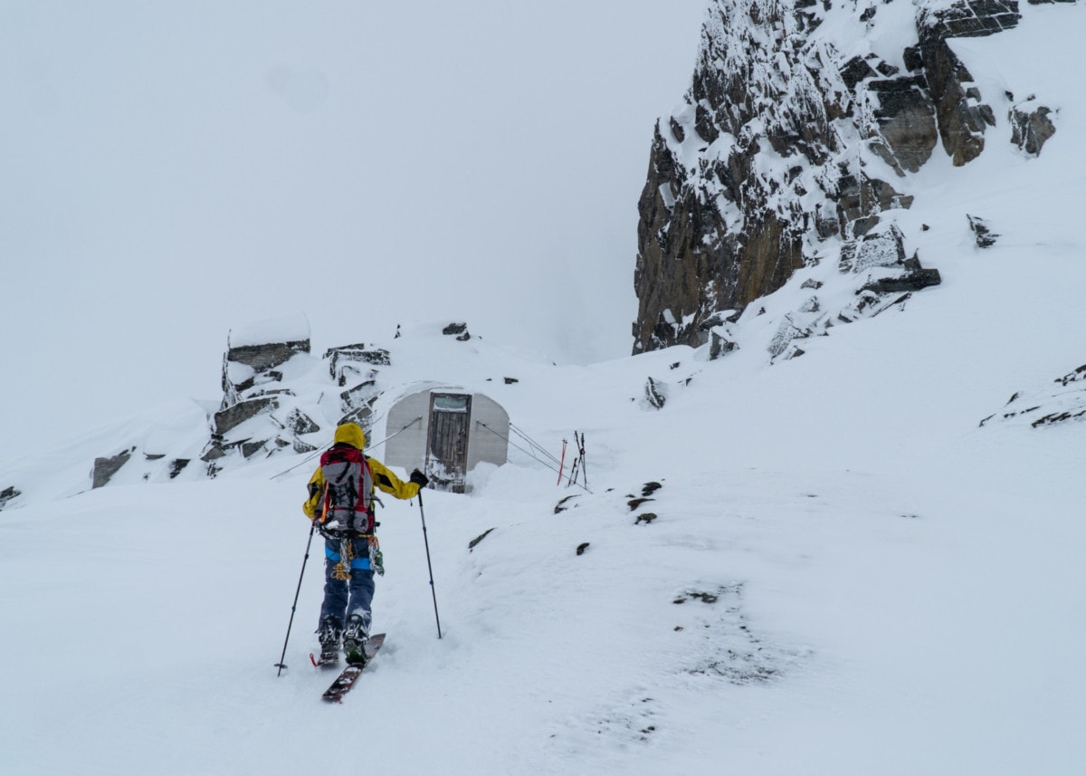 splitboarder at the sapphire hut