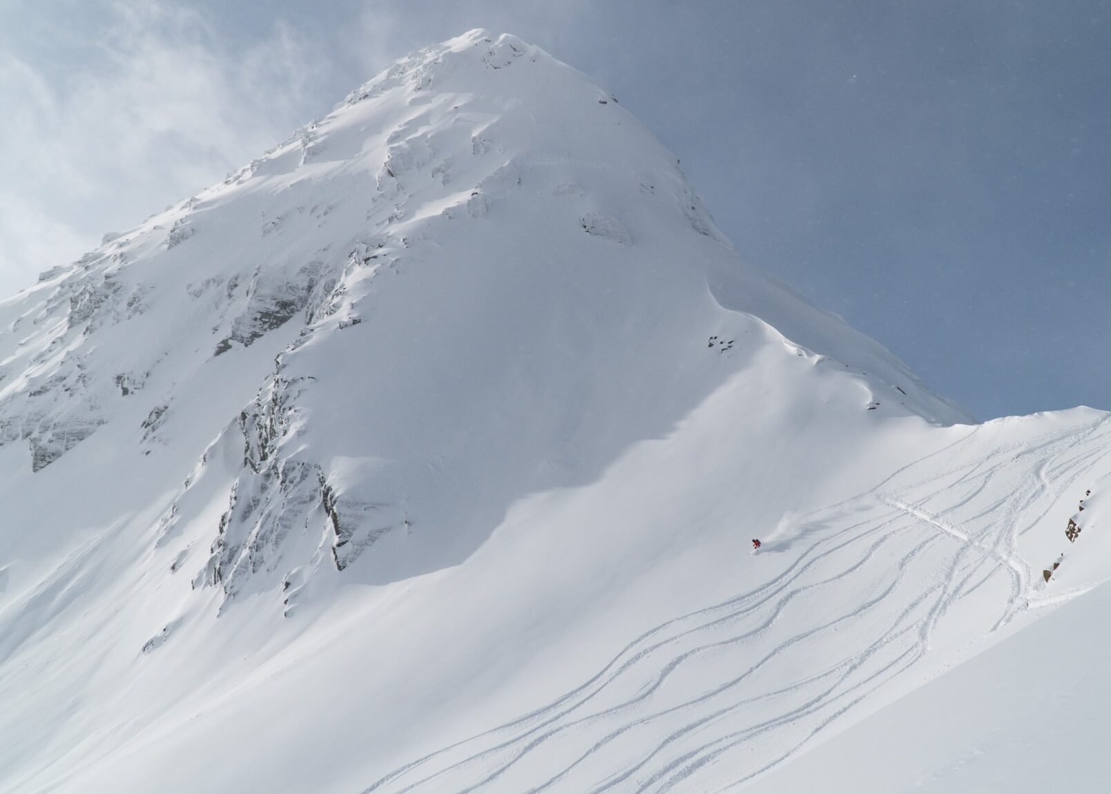 skier going down fast 8812 bowl