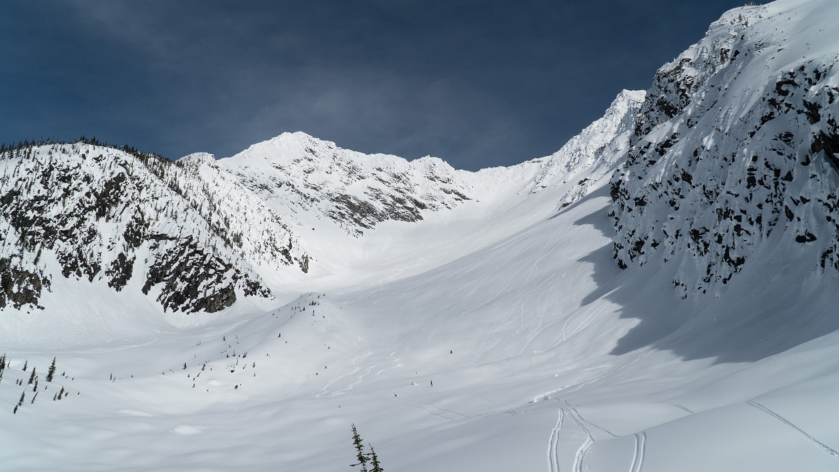 view of kors thomas bowl below avalanche mt