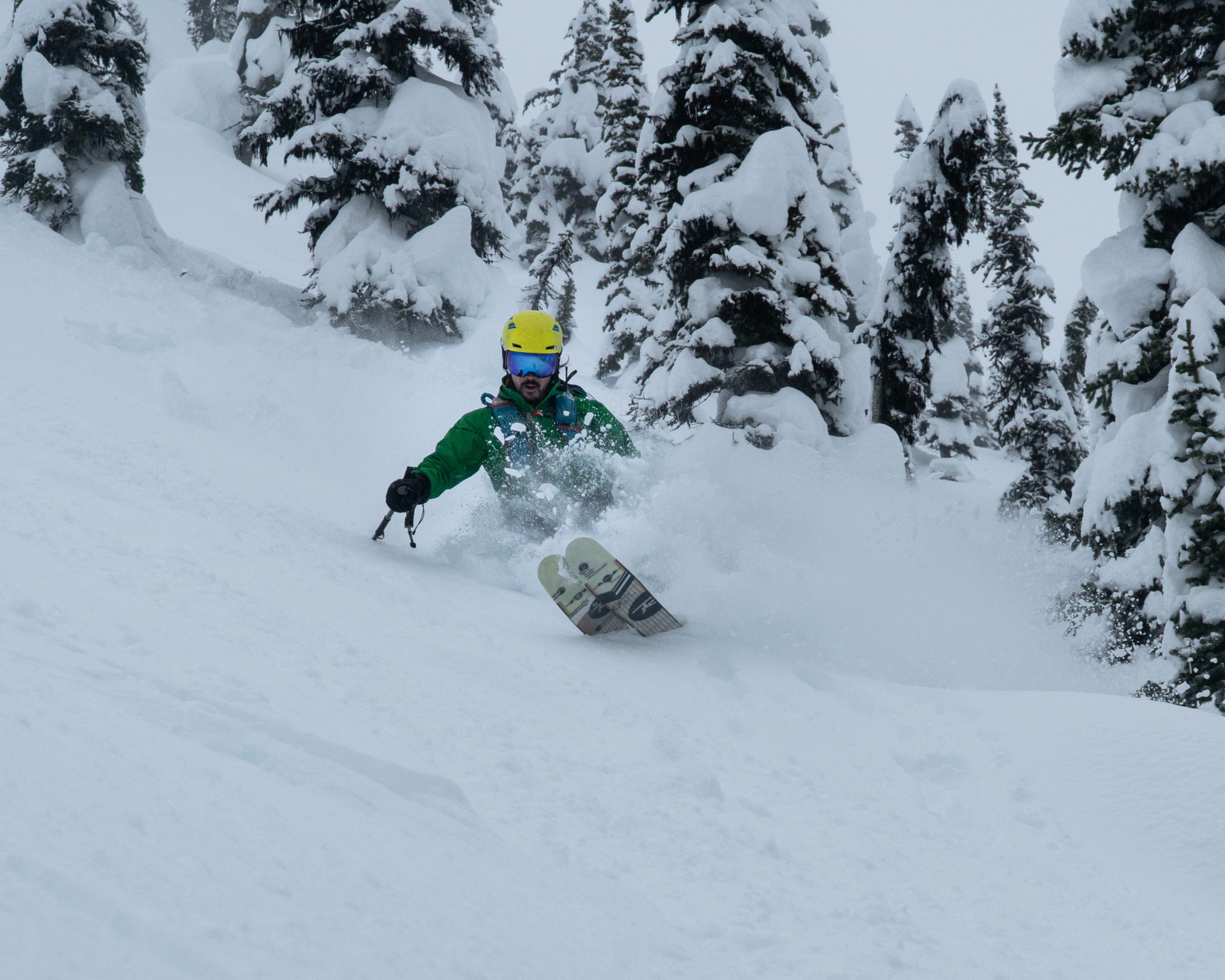 rigel blowing through powder on the upper pitch of teddy bear trees