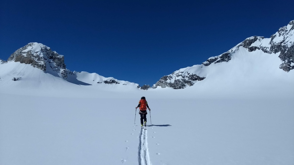 reaching fang col on the bostock revelstoke traverse